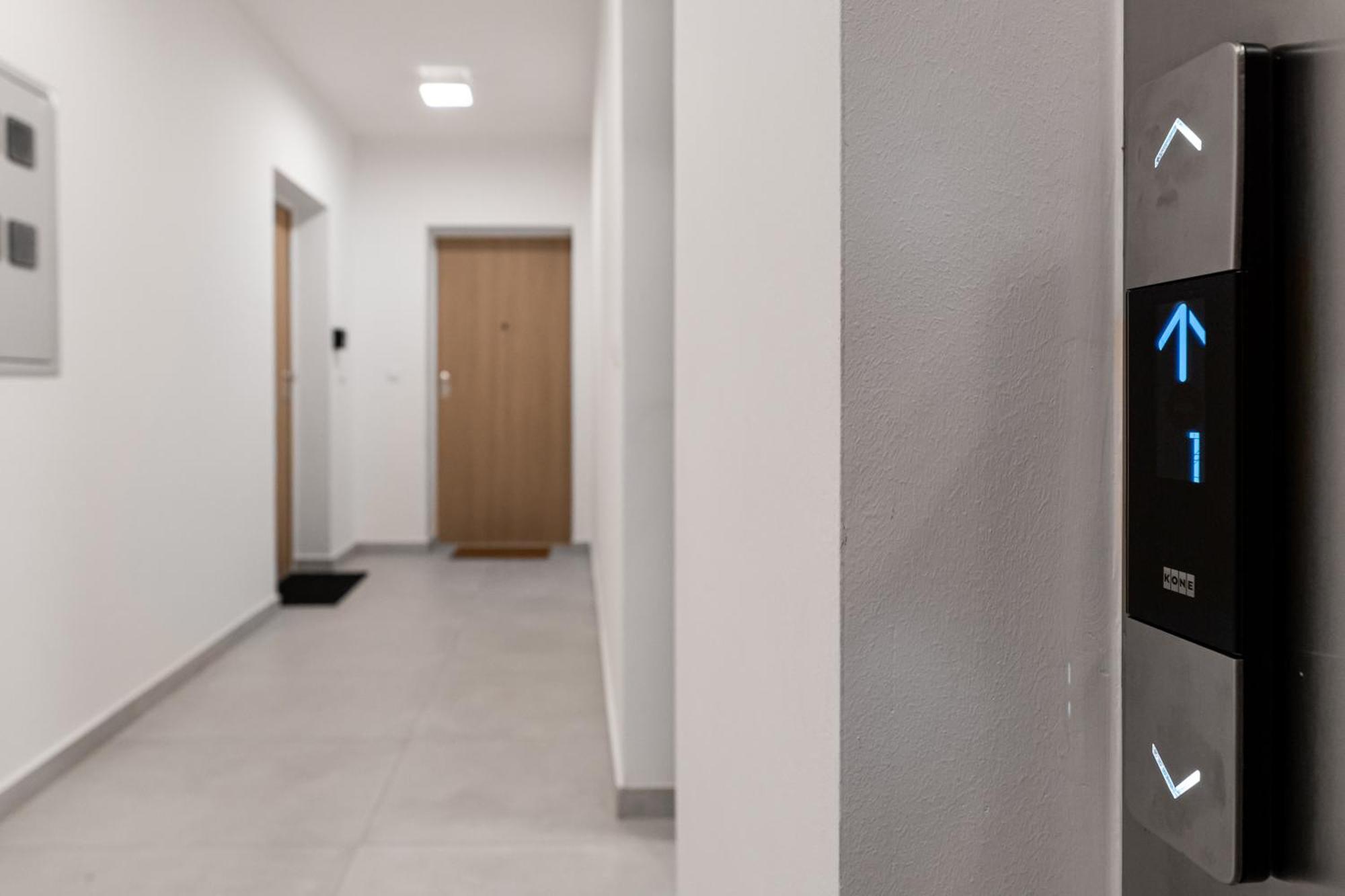 Tres Fenestras Zadar - Private Parking Apartment Exterior foto